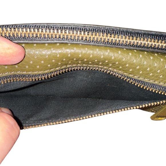 FOSSIL PRESTON PERFORATED LEATHER WALLET - Picture 5 of 8